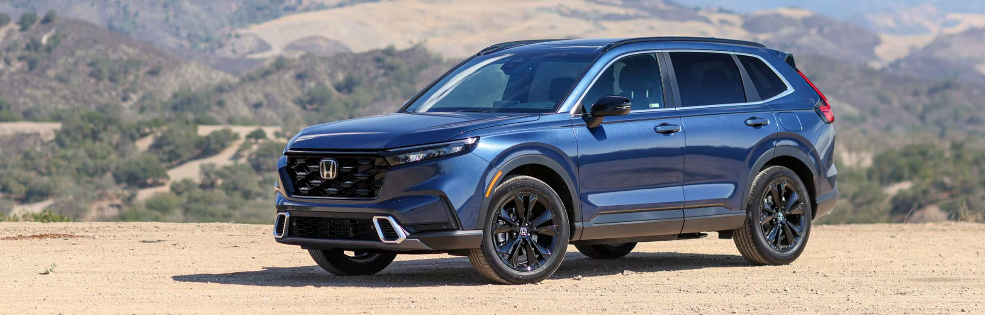 See the 2023 Honda CR-V Hybrid in Auburn, MA | Features Review